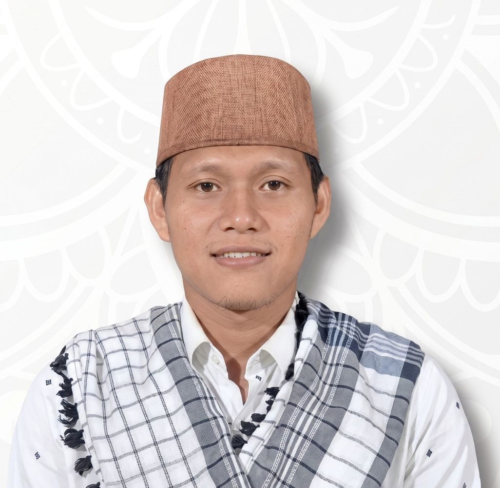 Pimpinan Pondok Pesantren Pondok Pesantren Darul Munawaroh Al-Madani
